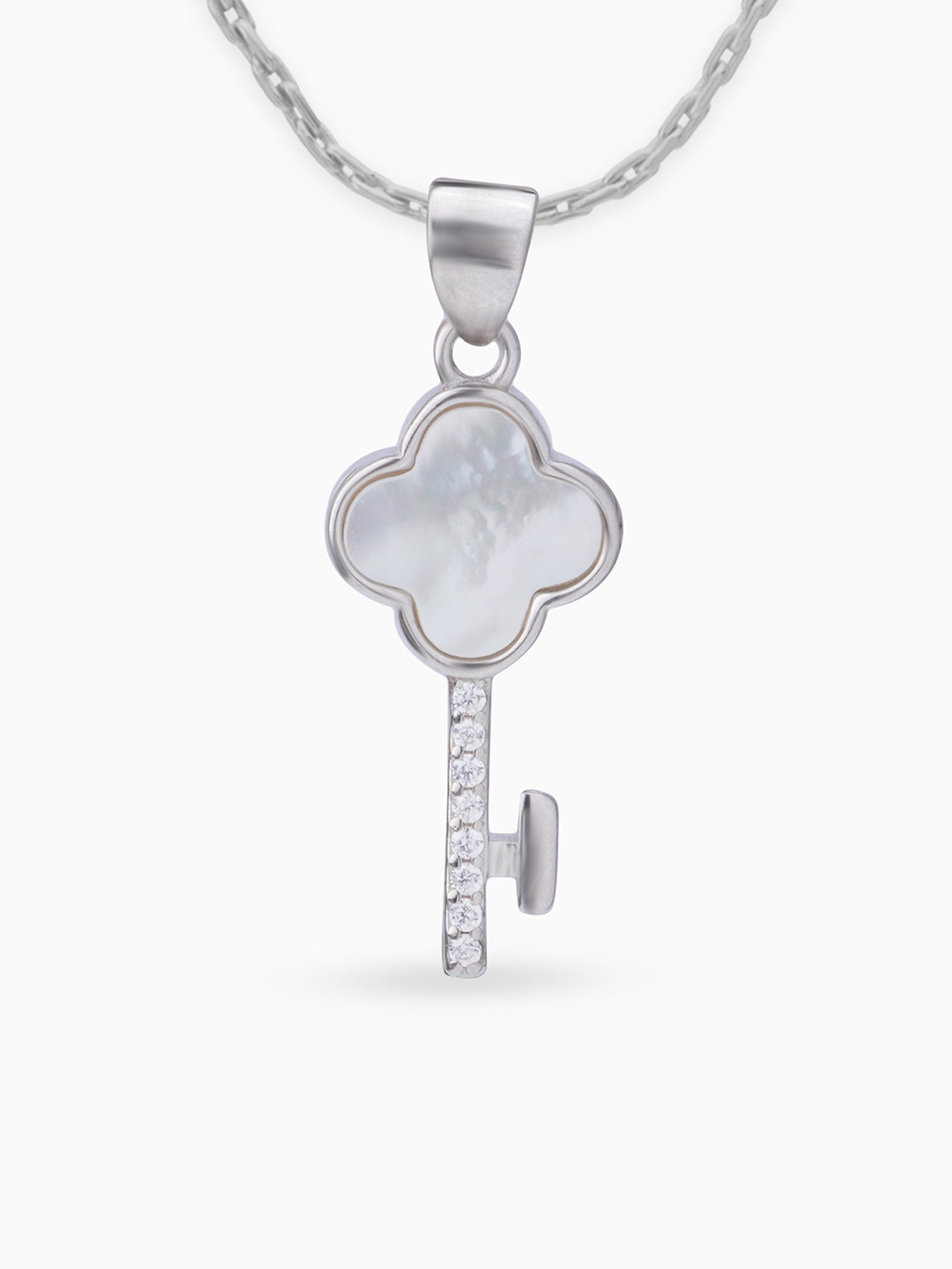 Close up SIJA 925 silver jewellery black white glimmer key pendant handcrafted premium design versatile accessory for everyday wear and special occasions