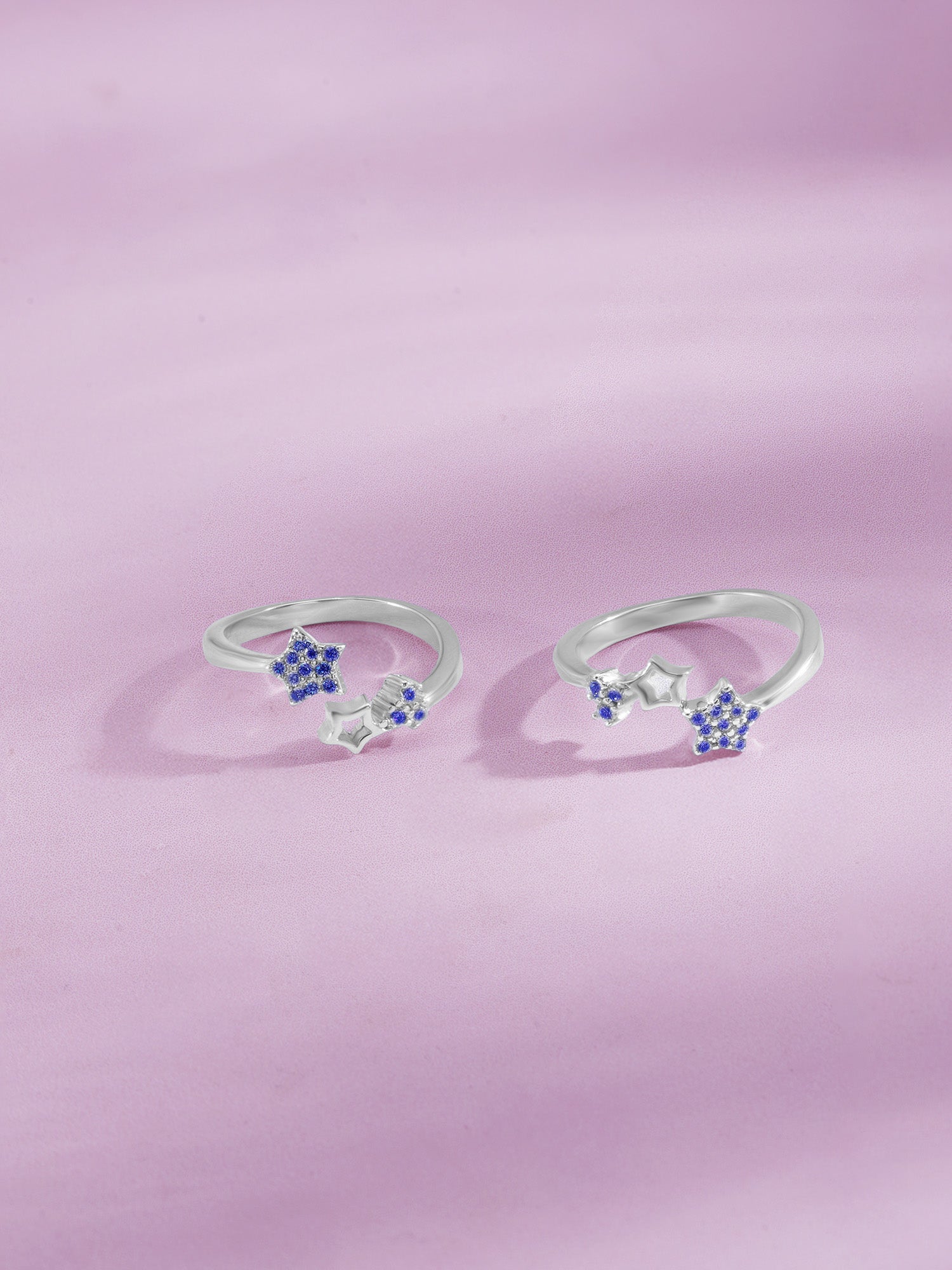 Detailed close up of SIJA 925 Silver Blue Stone Star Toe Ring showing star charm with sparkling blue stone accents handcrafted in silver