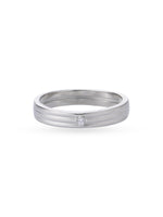 Detailed view of SIJA 925 sterling silver Classic Band Men Ring inner curve highlighting smooth finish and modern craftsmanship