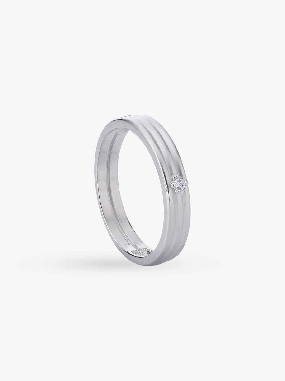 Side profile of SIJA 925 sterling silver Classic Band Men Ring showing polished edges and durable sterling silver construction