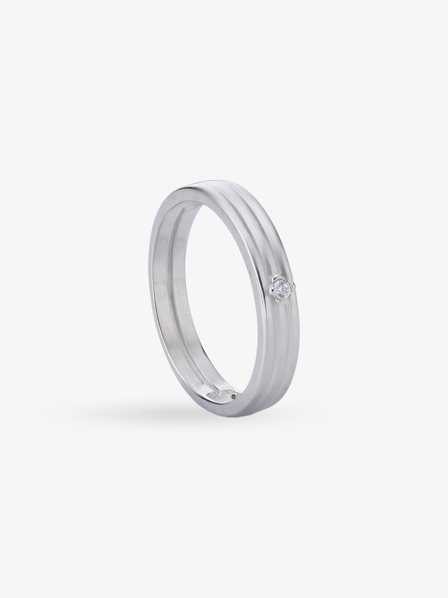 Side profile of SIJA 925 sterling silver Classic Band Men Ring showing polished edges and durable sterling silver construction