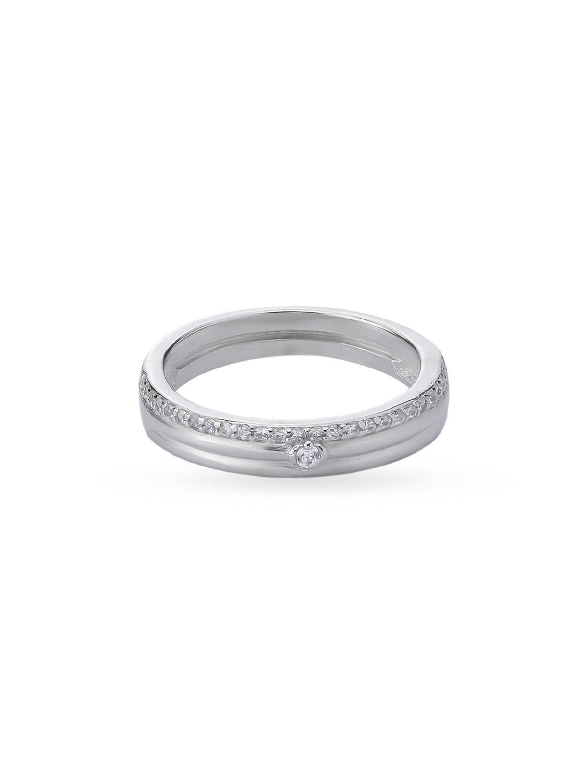 Detailed view of SIJA 925 sterling silver Classic Band Women Ring inner curve highlighting smooth finish and modern craftsmanship