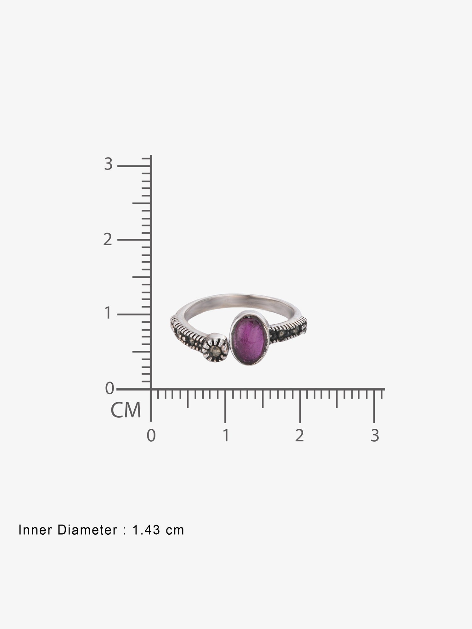 Reverse view of SIJA Classic Ruby Stone Antique Toe Ring showing BIS 925 hallmark certified oxidised sterling silver jewellery made in India