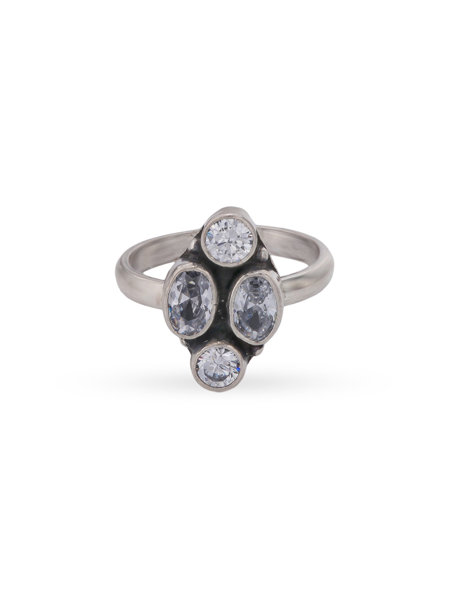 Detailed close up of SIJA 925 Silver Cluster Antique Toe Ring showing oxidised cluster floral design and handcrafted silver finish