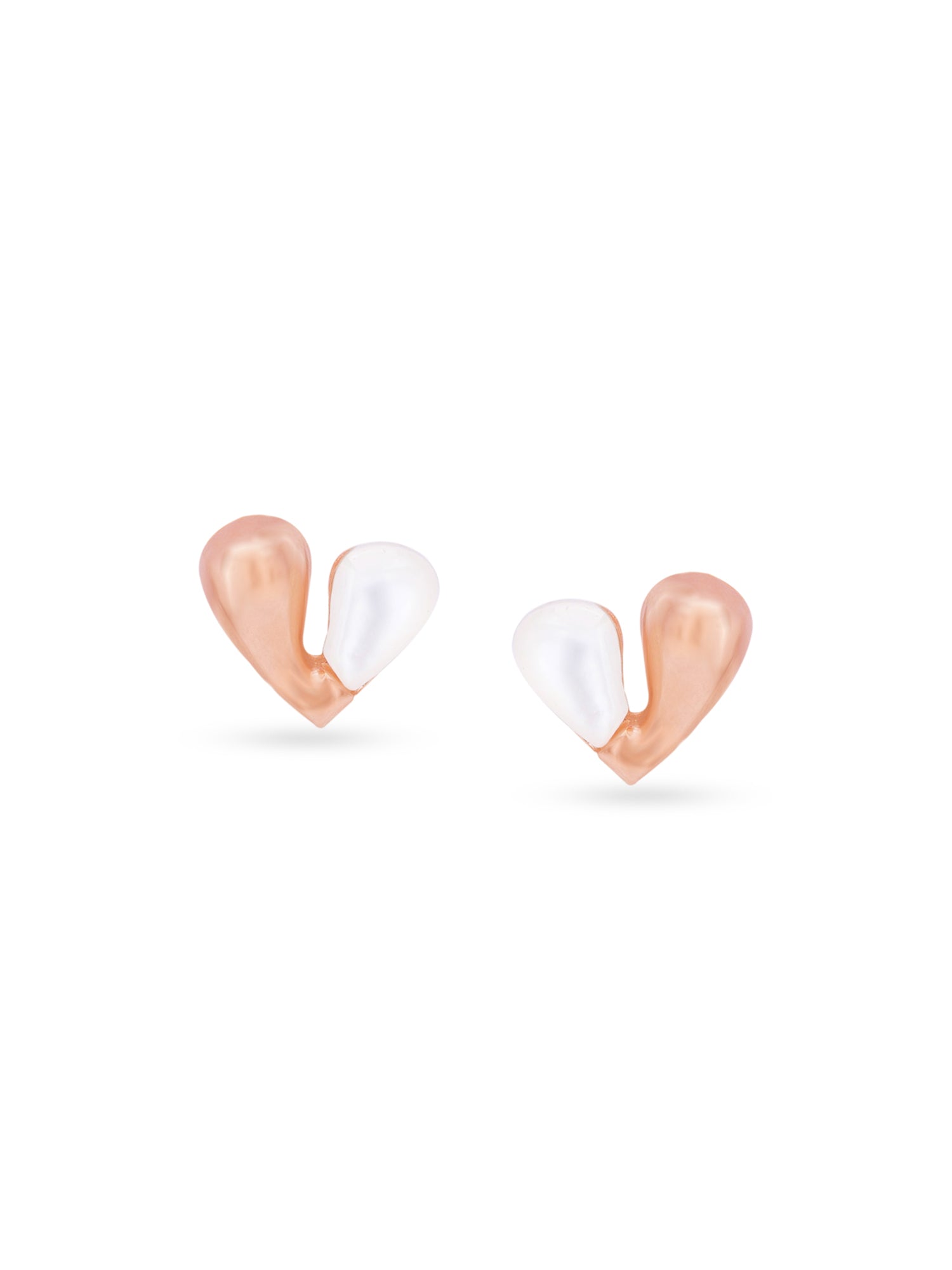 Detailed close up of SIJA 925 Silver Glow Pearl Heart Stud showing luminous pearl set in delicate heart motif
