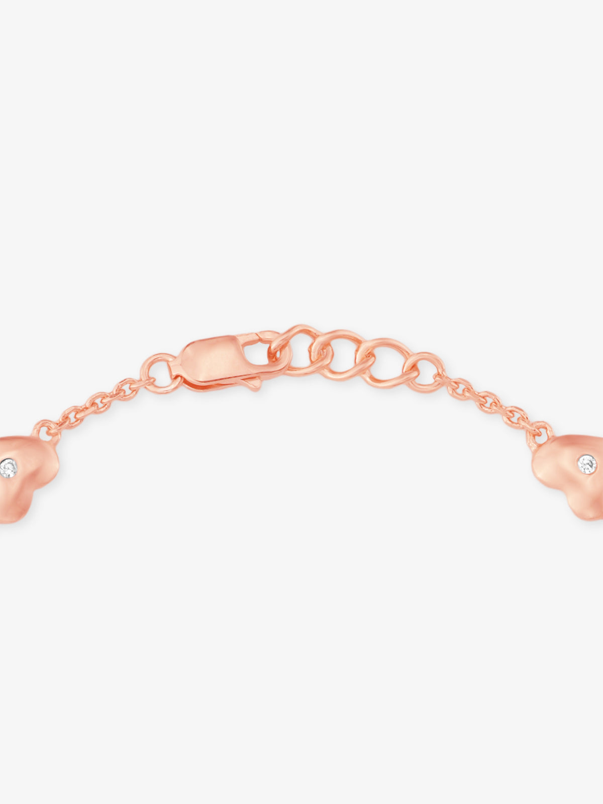 Side profile of SIJA 925 Silver Heart Link Chain Bracelet sterling silver jewellery elegant accessory durable construction polished edges