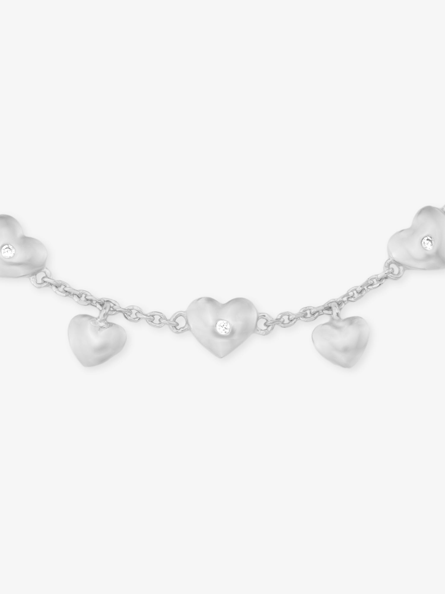 Close‑up of SIJA 925 Silver Heart Link Chain Bracelet showing intricate heart link detailing handcrafted sterling silver jewellery timeless accessory