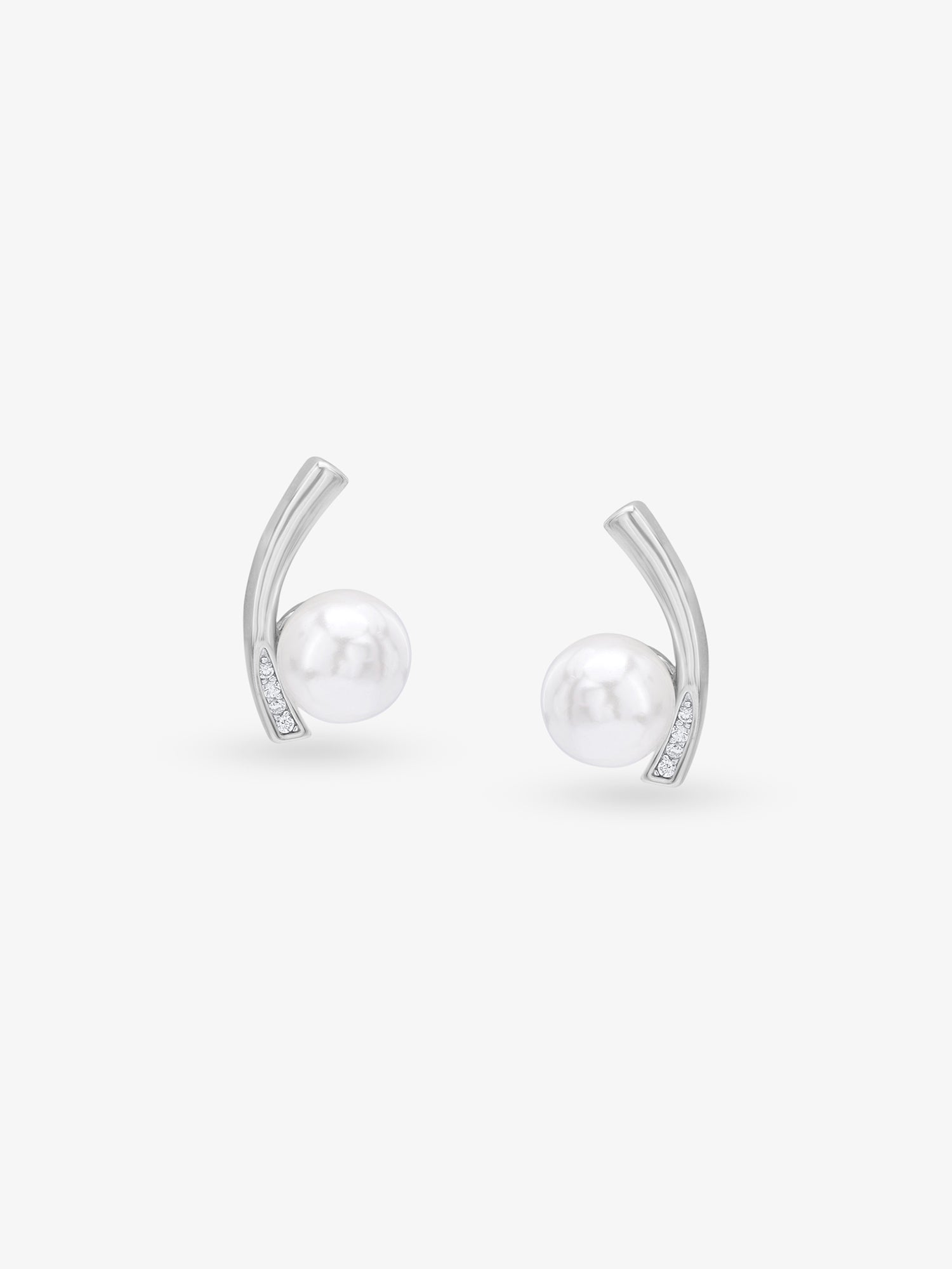 SIJA 925 Silver Luminous Arc Pearl Stud elegant sterling silver jewellery accessory front view