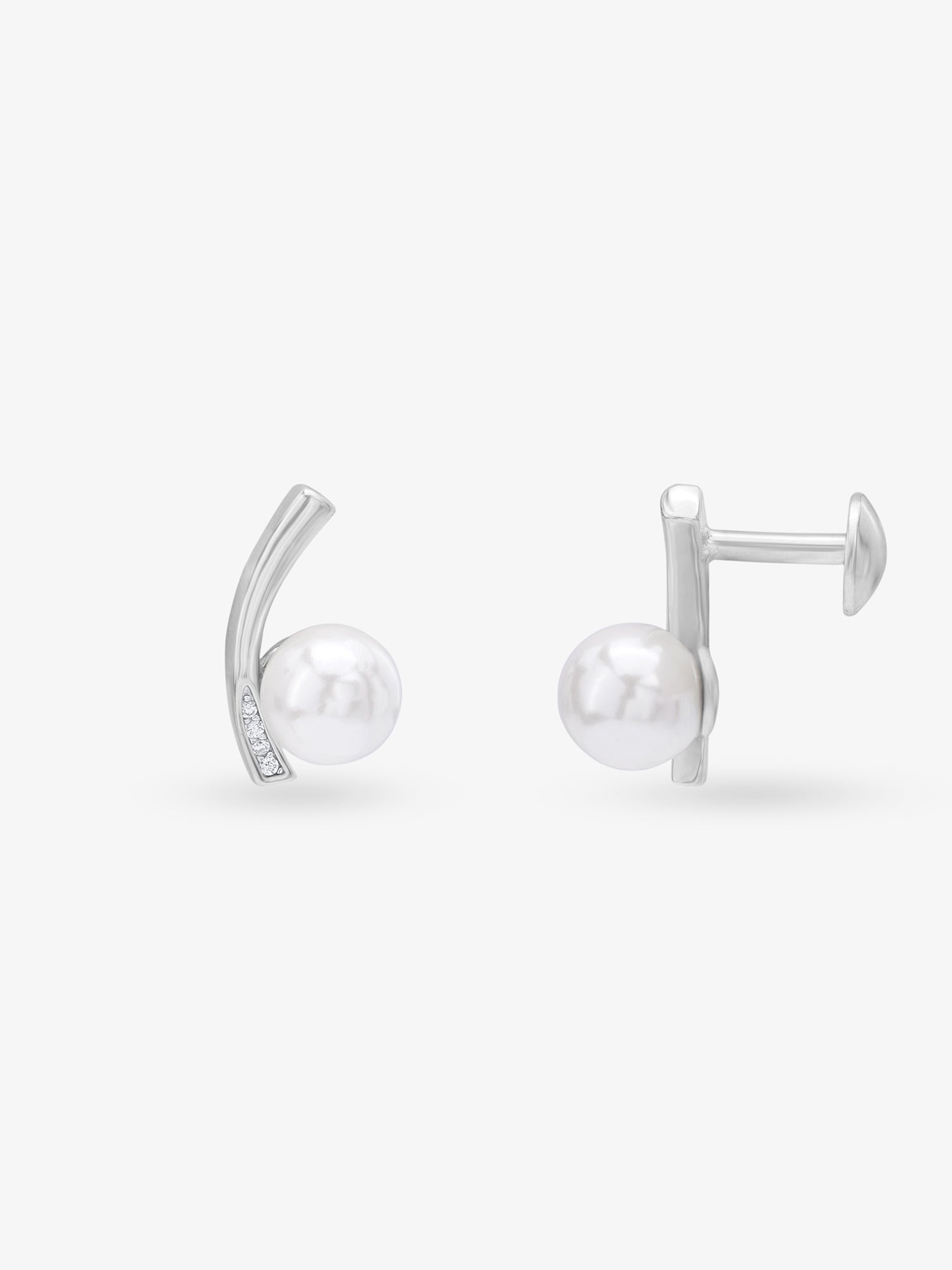 Side profile of SIJA 925 Silver Luminous Arc Pearl Stud highlighting durable sterling silver craftsmanship and curved arc motif