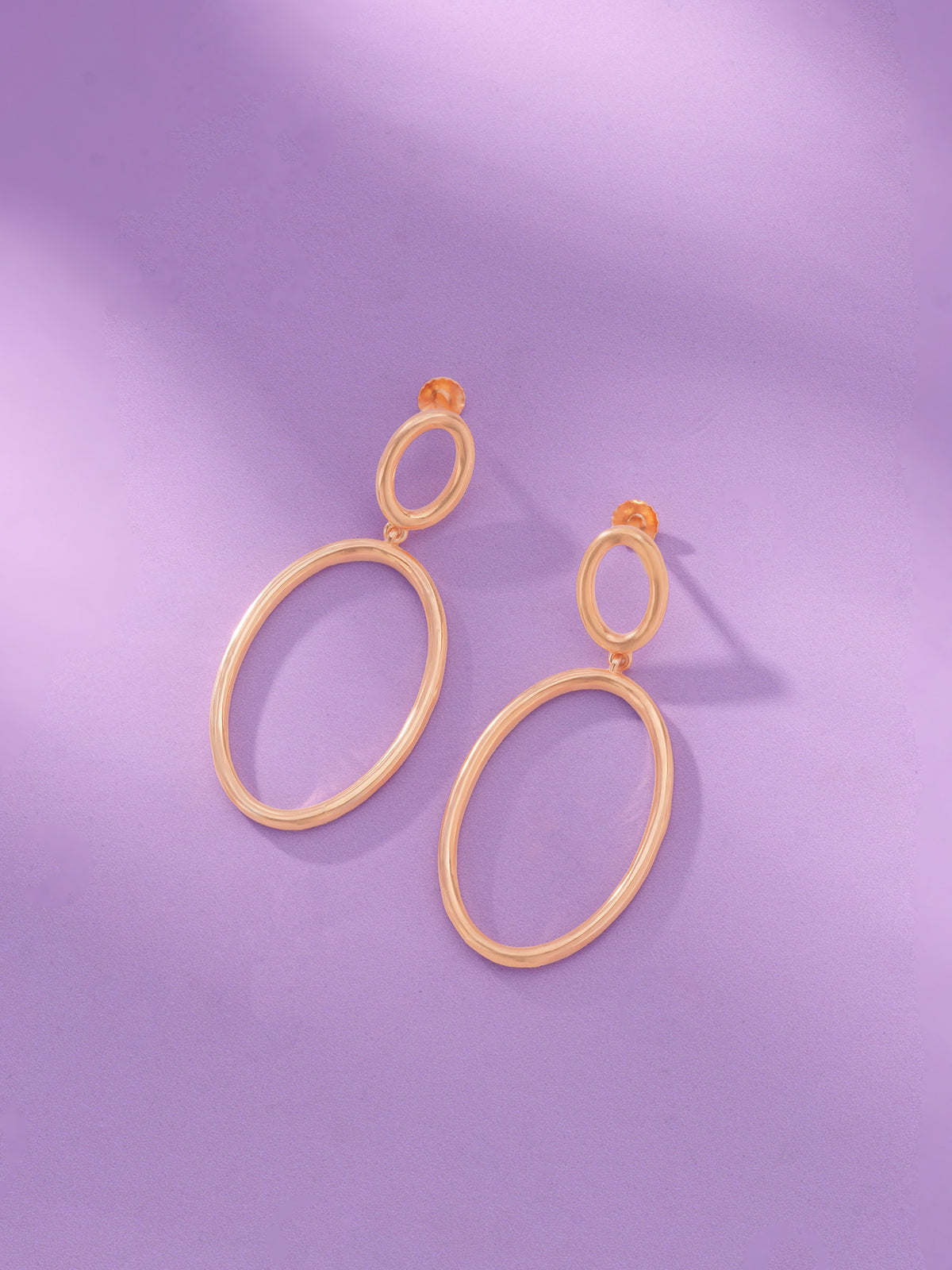 Detailed close up of SIJA 925 Silver O Ring Earrings showing minimalist round hoop design in sterling silver