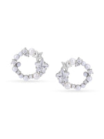 Detailed close up of SIJA Pearl & Starlet Stud showing luminous pearl with sparkling starlet motif craftsmanship
