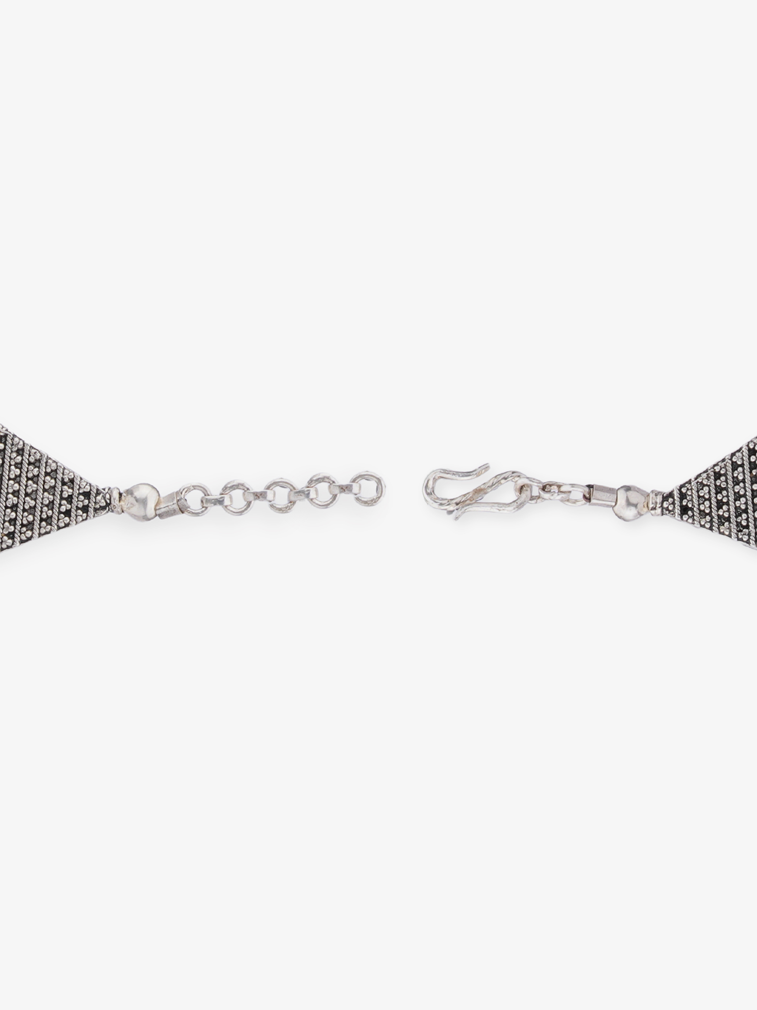 Side profile of SIJA 925 silver Pink Karwar Necklace showing polished edges and durable sterling silver construction