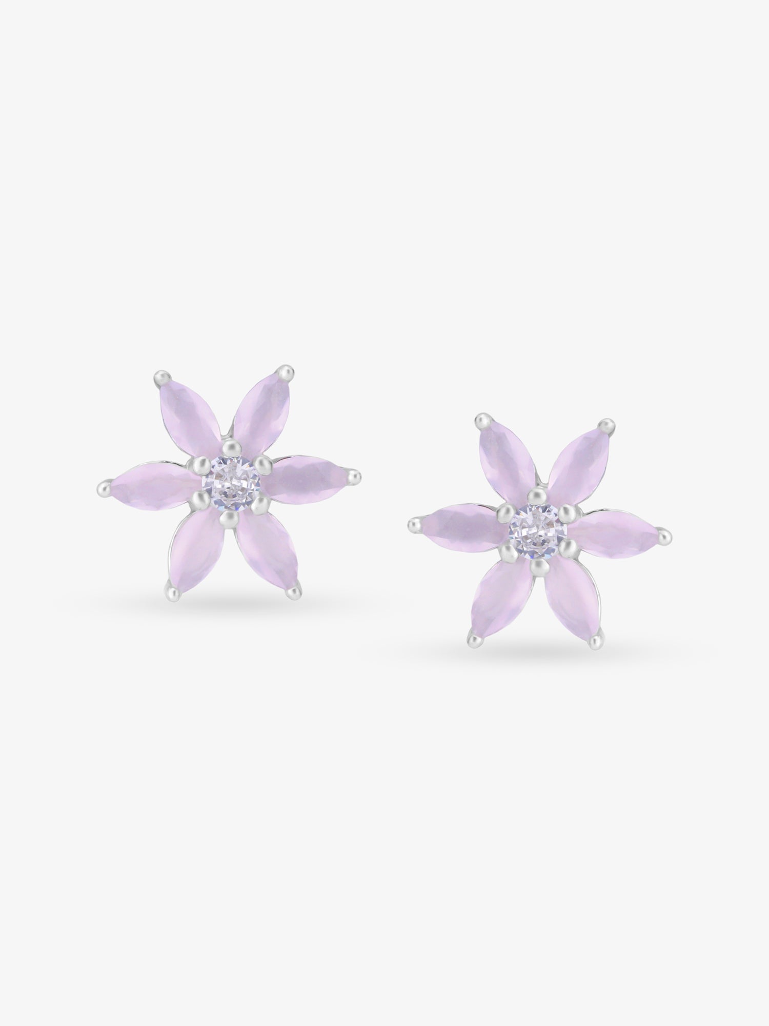 SIJA 925 Silver Leaf Stud elegant sterling silver womens jewellery accessory front view