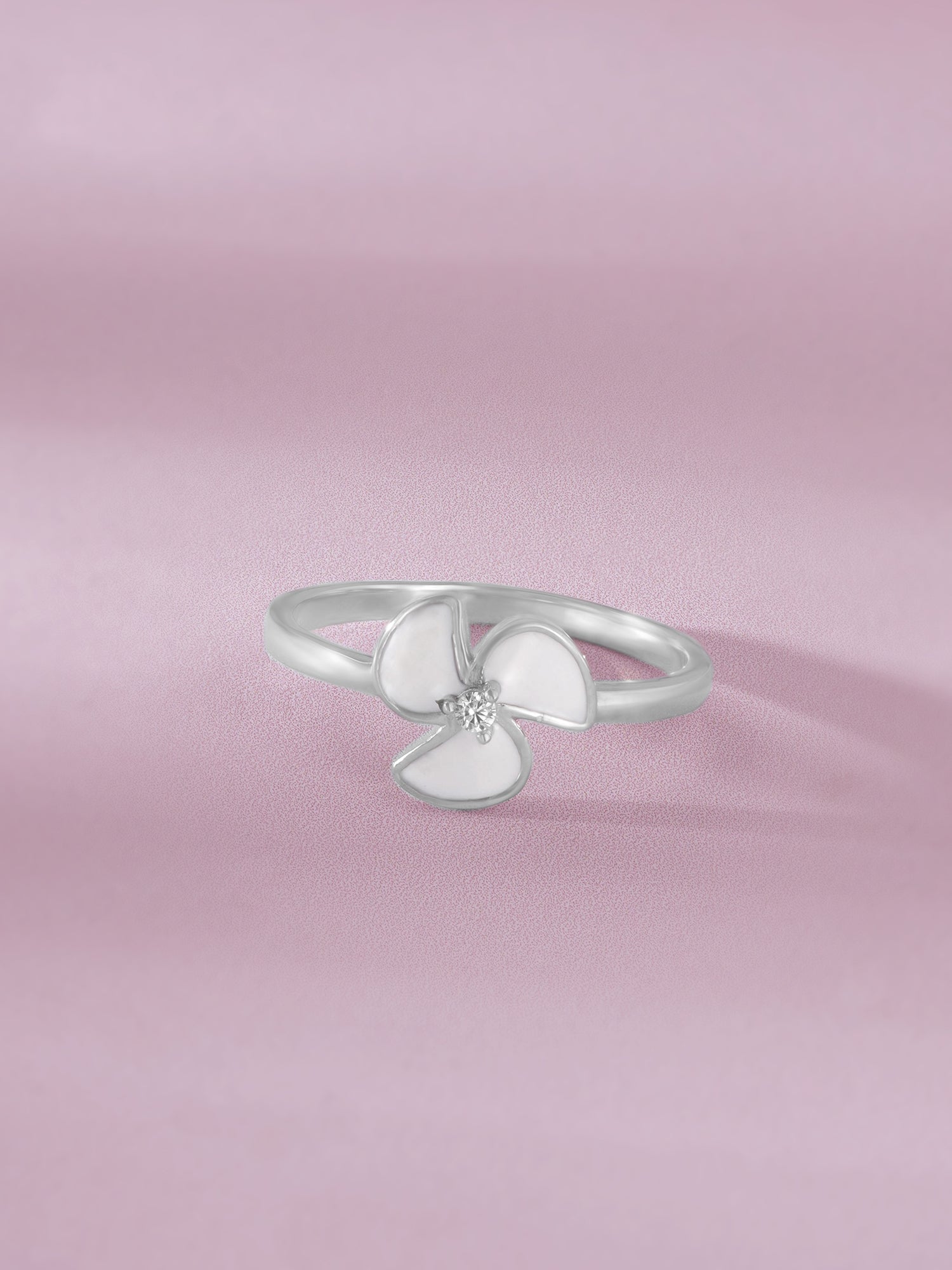 Detailed close up of SIJA 925 Silver Pinwheel Ring showing playful pinwheel motif and handcrafted silver finish