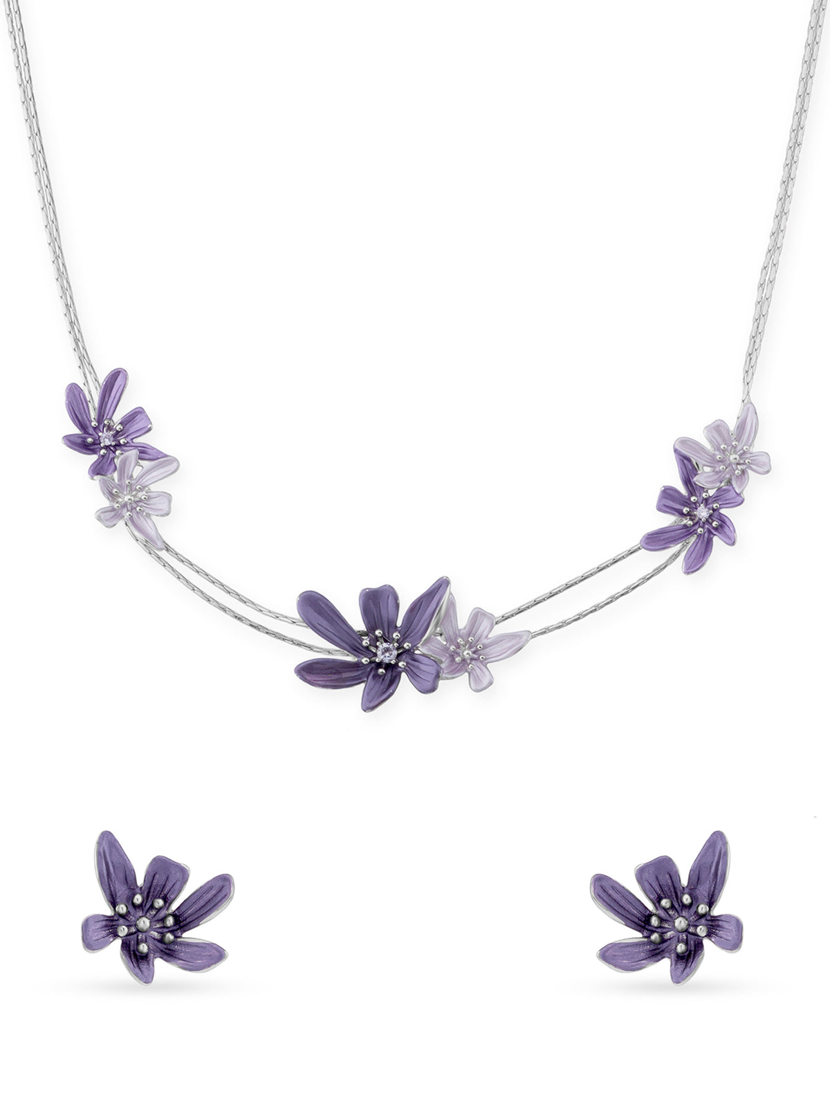 Close‑up of SIJA 925 silver Flower Necklace showing intricate floral detailing handcrafted sterling silver jewellery timeless accessory