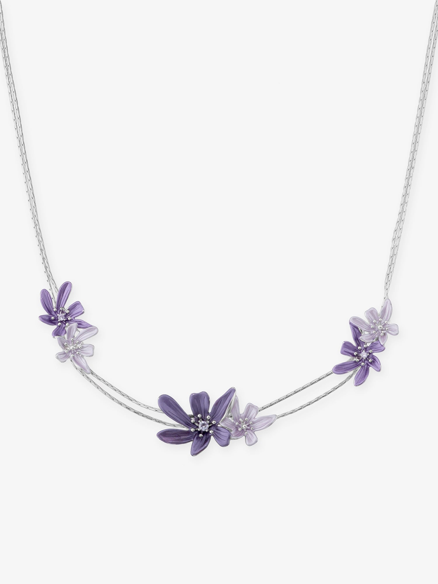 Close‑up of SIJA 925 silver Flower Necklace showing intricate floral detailing handcrafted sterling silver jewellery timeless accessory