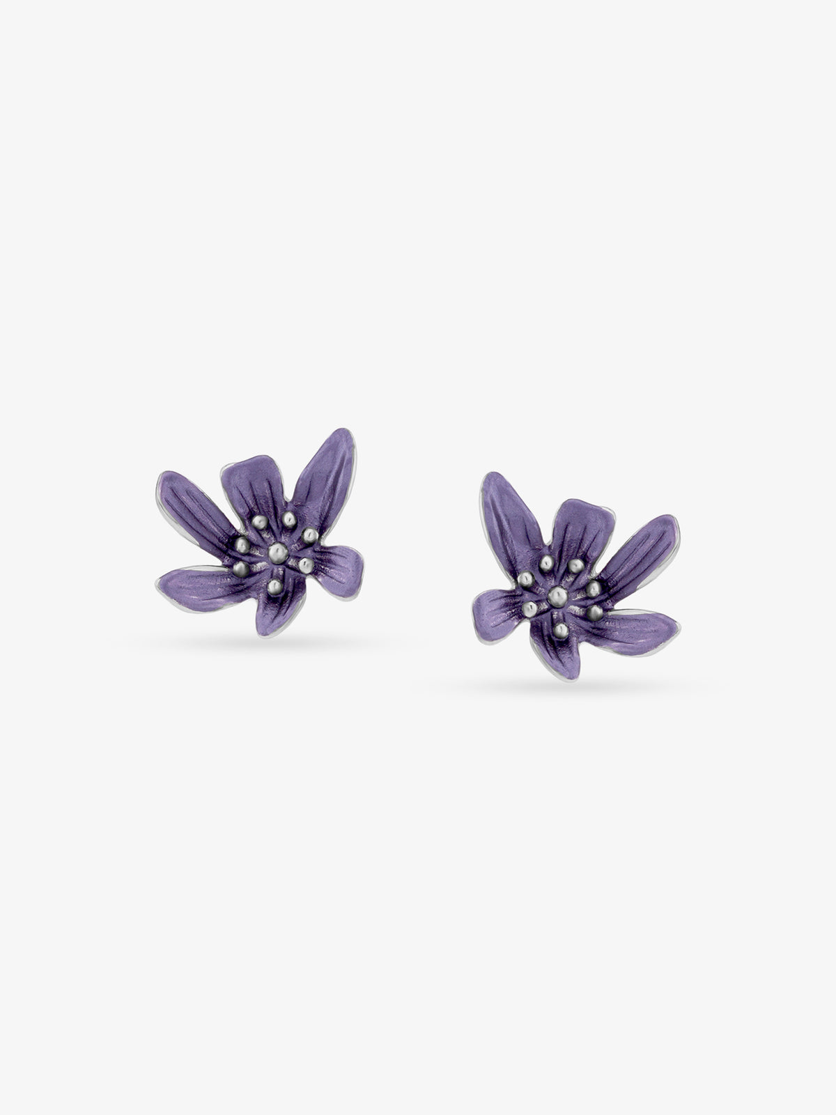 Detailed view of SIJA 925 silver Flower Earrings highlighting ornamental finish polished sterling silver craftsmanship delicate floral motif