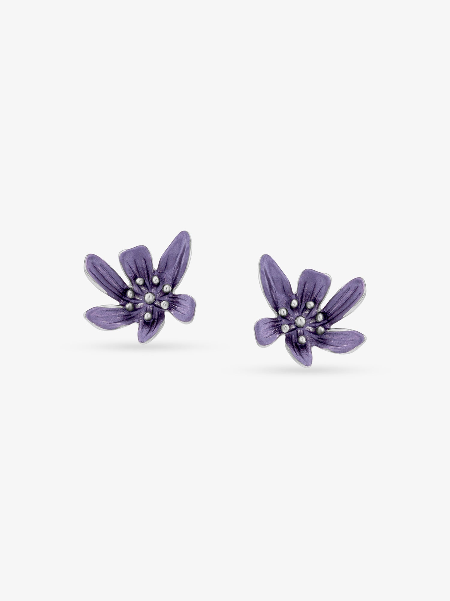 Detailed view of SIJA 925 silver Flower Earrings highlighting ornamental finish polished sterling silver craftsmanship delicate floral motif