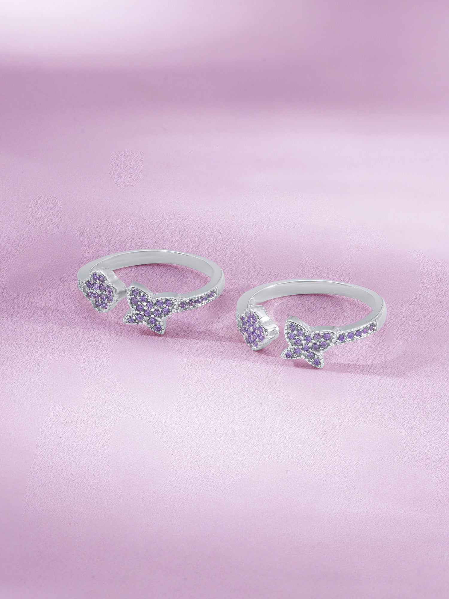 Detailed close up of SIJA 925 Silver Purple Stone Floral and Butterfly Toe Ring showing butterfly charm with floral purple stone accents handcrafted in silver