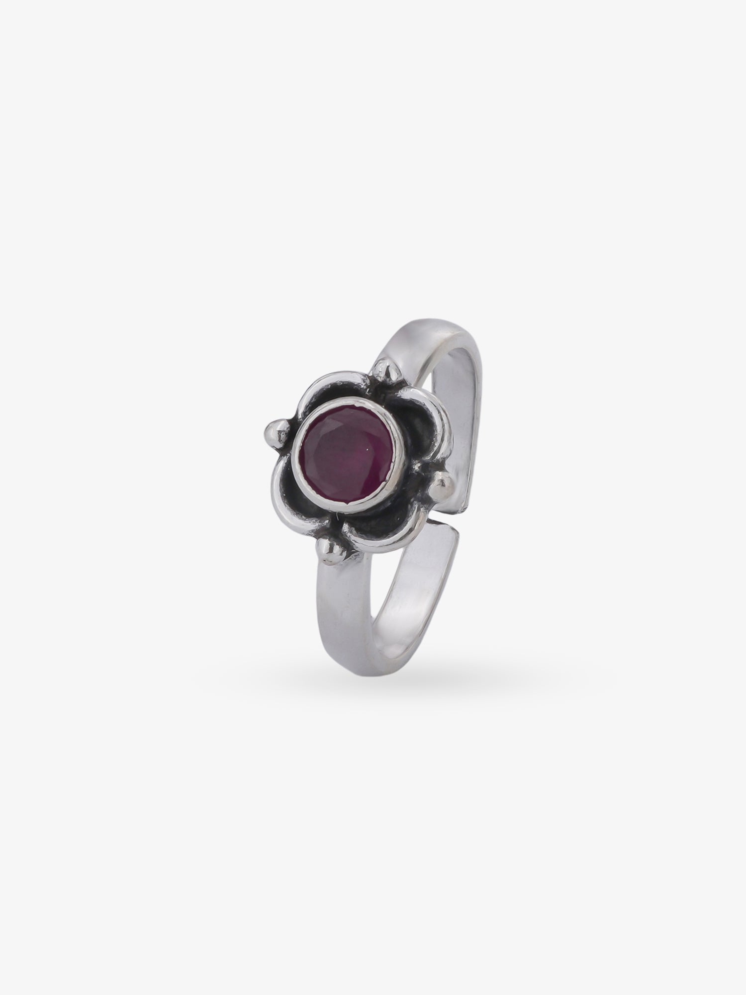 SIJA 925 Silver Ruby Bloom Antique Toe Ring oxidised silver jewellery elegant front view traditional accessory for women