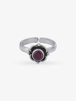 Adjustable band detail of SIJA 925 Silver Ruby Bloom Antique Toe Ring showcasing flexible fit and premium oxidised silver quality
