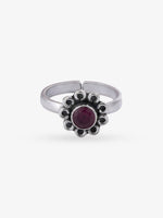 Adjustable band detail of SIJA 925 Silver Ruby Timeless Blossom Antique Toe Ring showcasing flexible fit and premium oxidised silver quality
