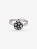 Adjustable band detail of SIJA 925 Silver Floral Bloom Toe Ring showcasing flexible fit and premium oxidised silver quality