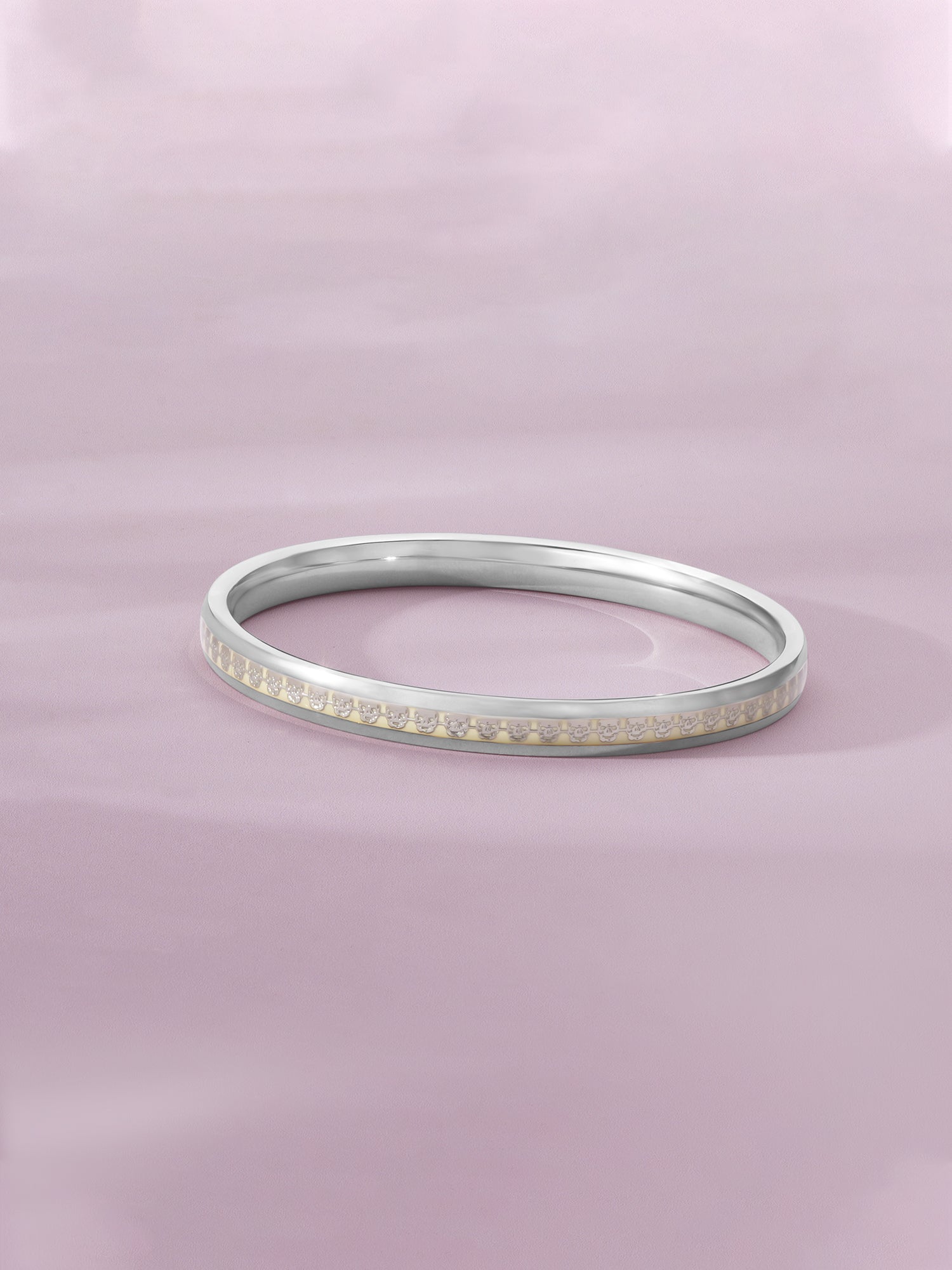 Close‑up of SIJA 925 sterling silver Men Kada showing fine handcrafted detailing and polished finish