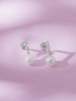 Detailed close up of SIJA 925 Silver Sleek Pearl Stud showing smooth round pearl and handcrafted silver finish