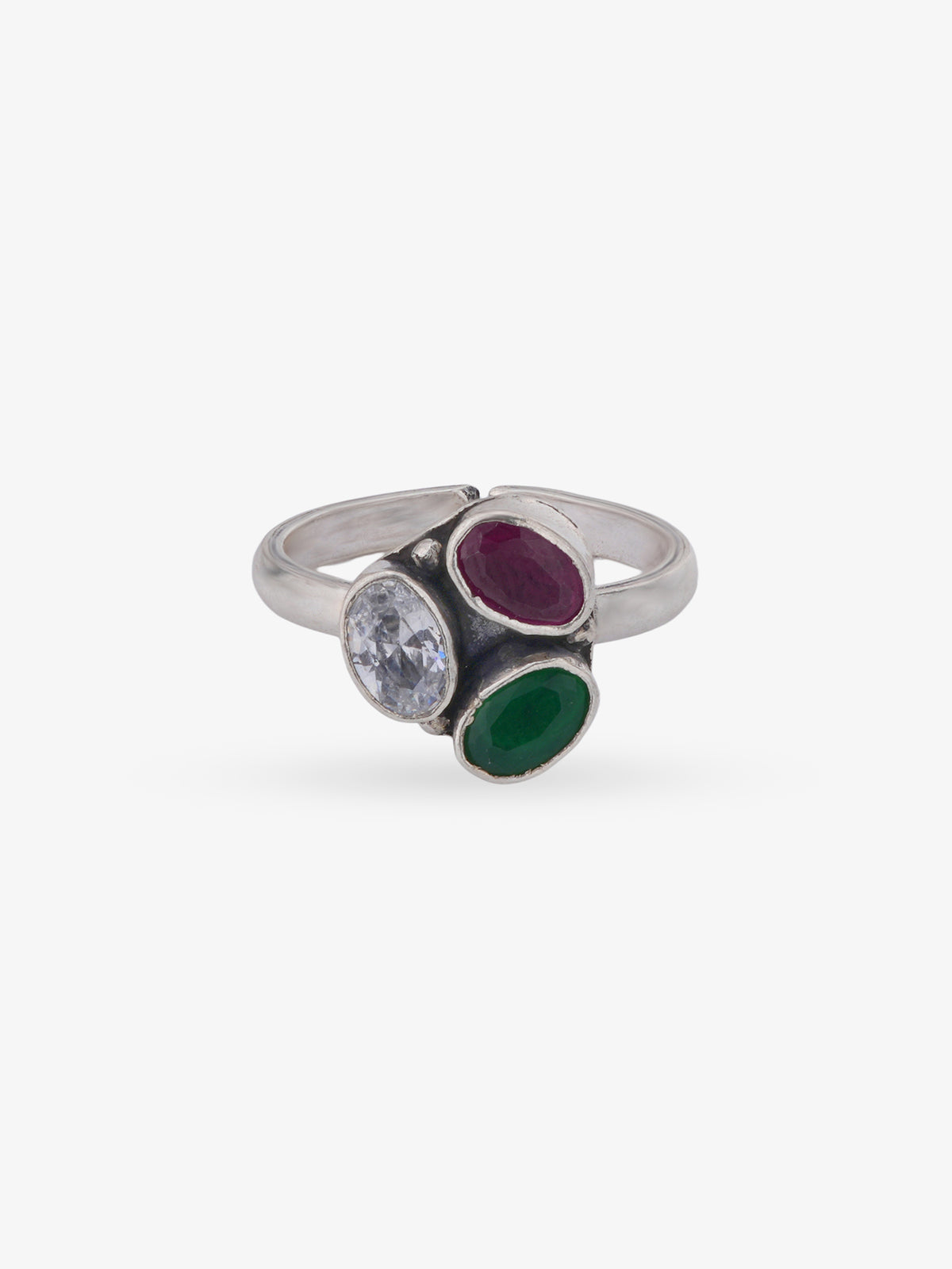 Adjustable band detail of SIJA 925 Silver Triple Band Antique Toe Ring showcasing flexible fit and premium oxidised silver quality