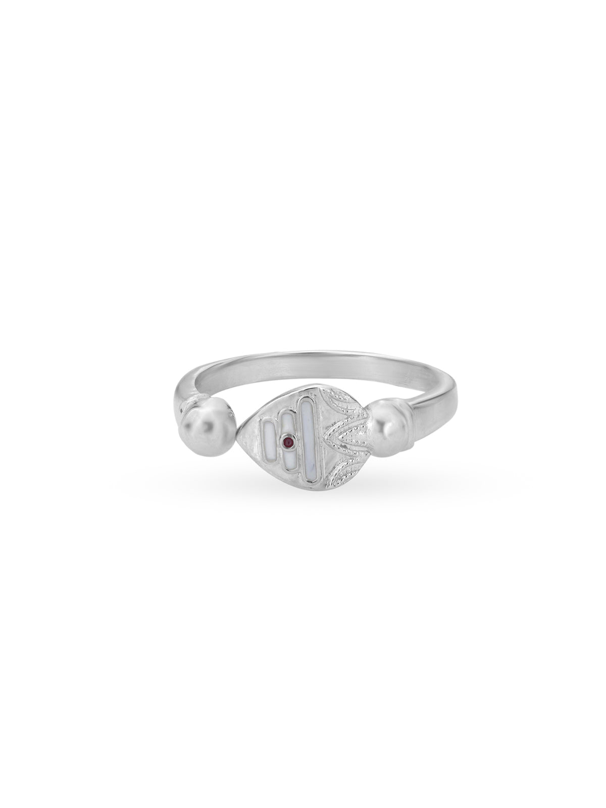 Inner band detail of SIJA 925 Silver Vel Ring showcasing smooth finish and premium sterling silver quality