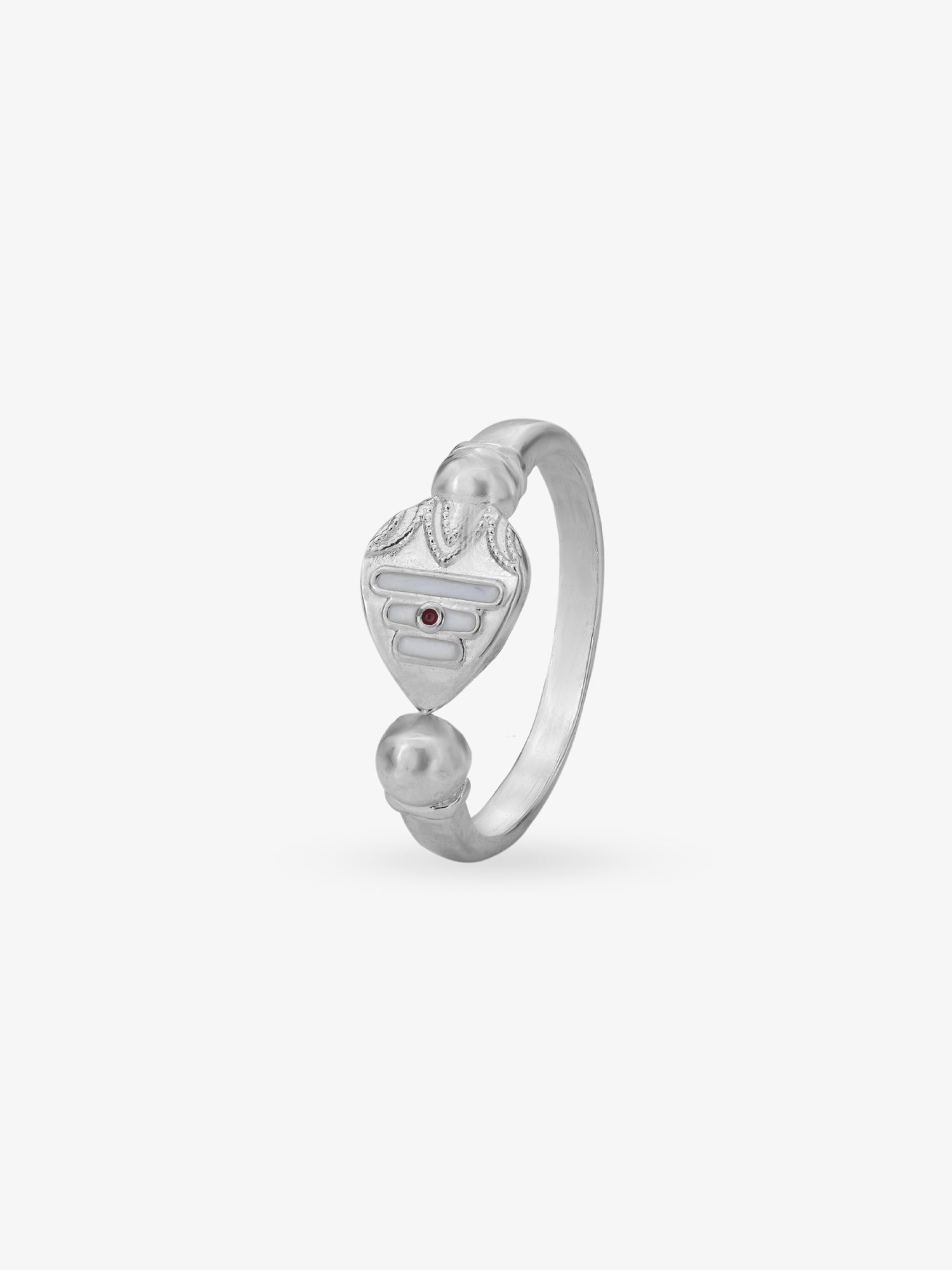 Detailed close up of SIJA 925 Silver Vel Ring showing symbolic vel design and handcrafted silver finish