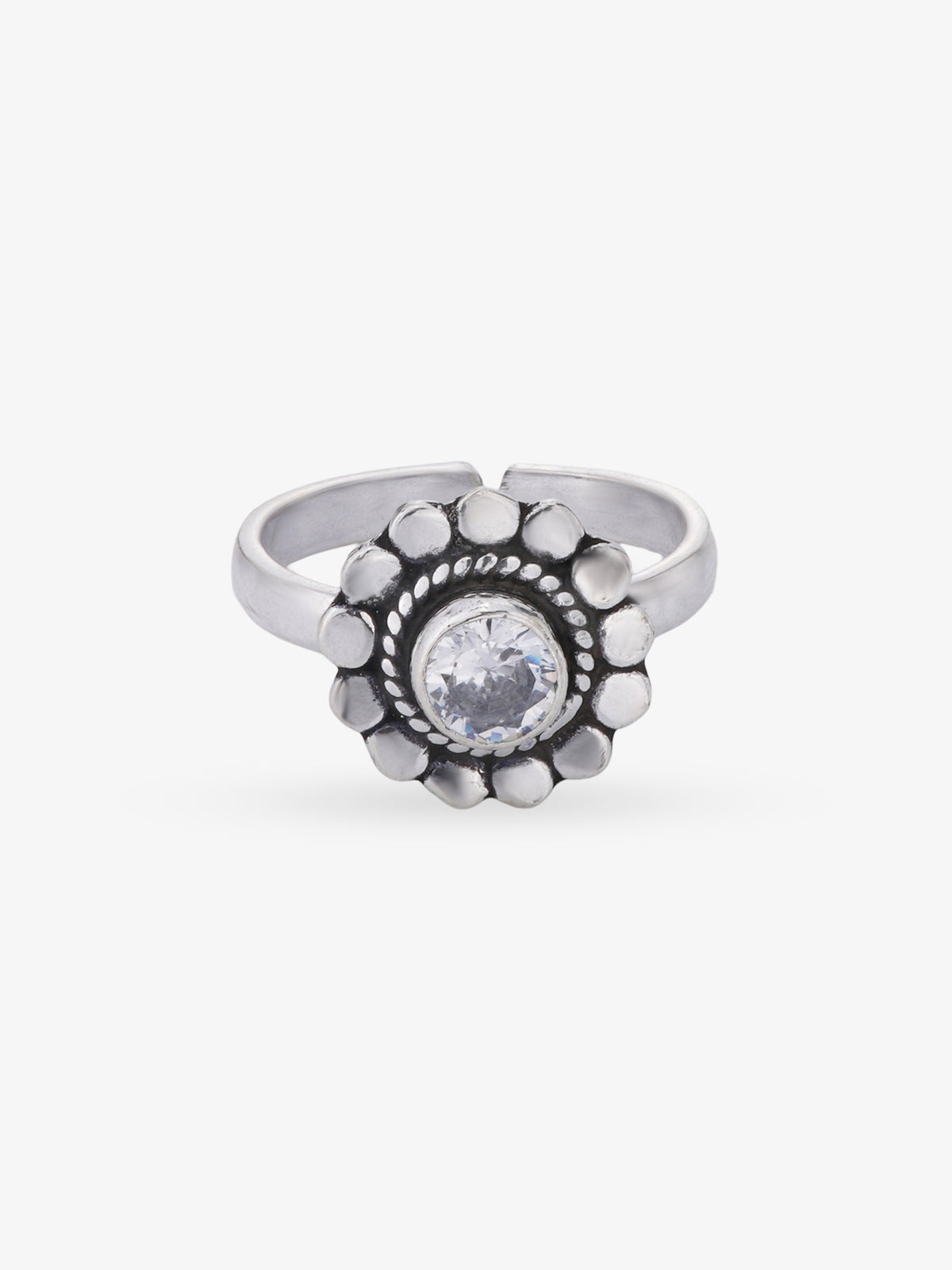 Adjustable band detail of SIJA 925 Silver White Stone Heritage Petal Antique Toe Ring showcasing flexible fit and premium oxidised silver quality