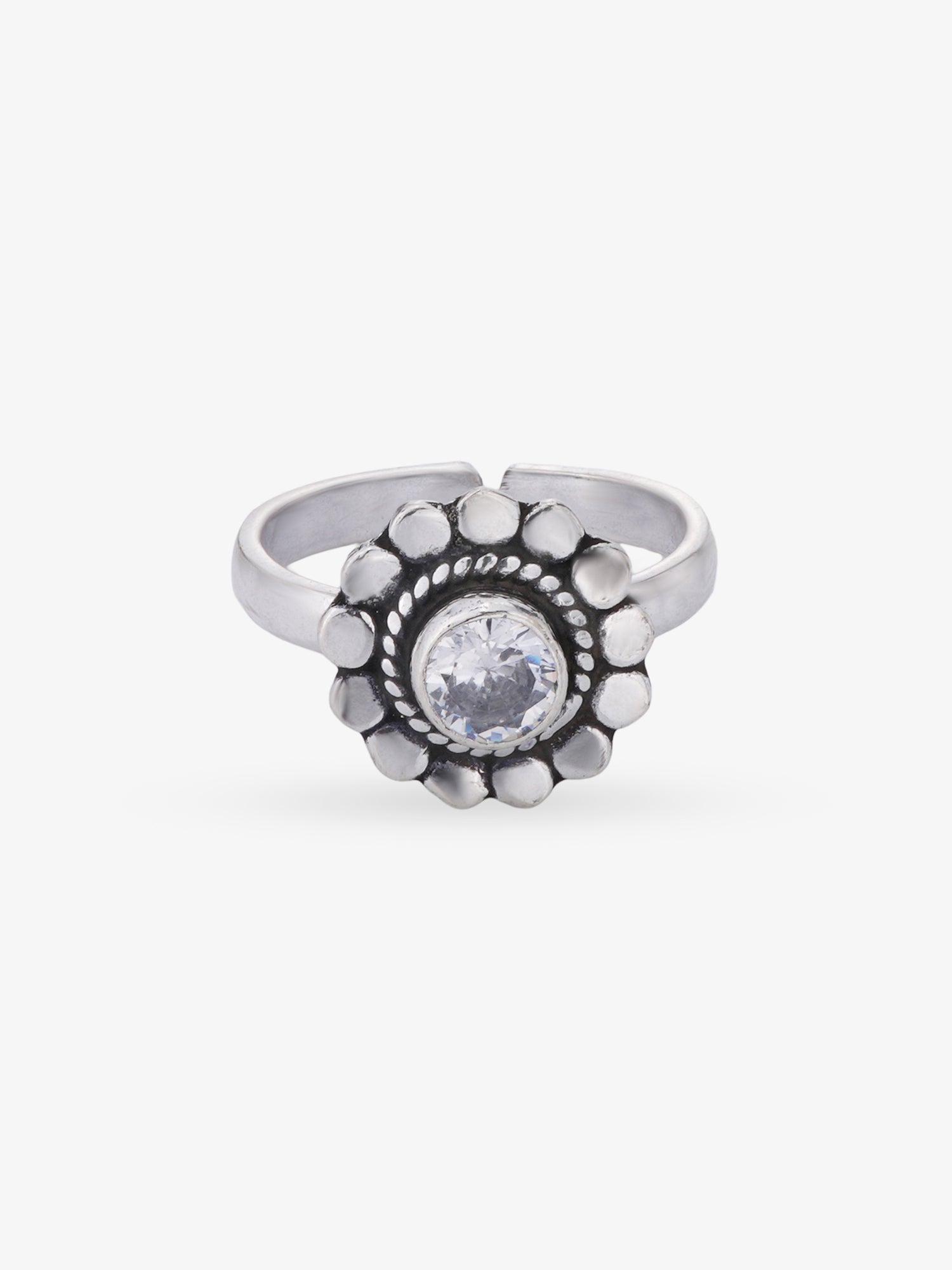 Adjustable band detail of SIJA 925 Silver White Stone Heritage Petal Antique Toe Ring showcasing flexible fit and premium oxidised silver quality