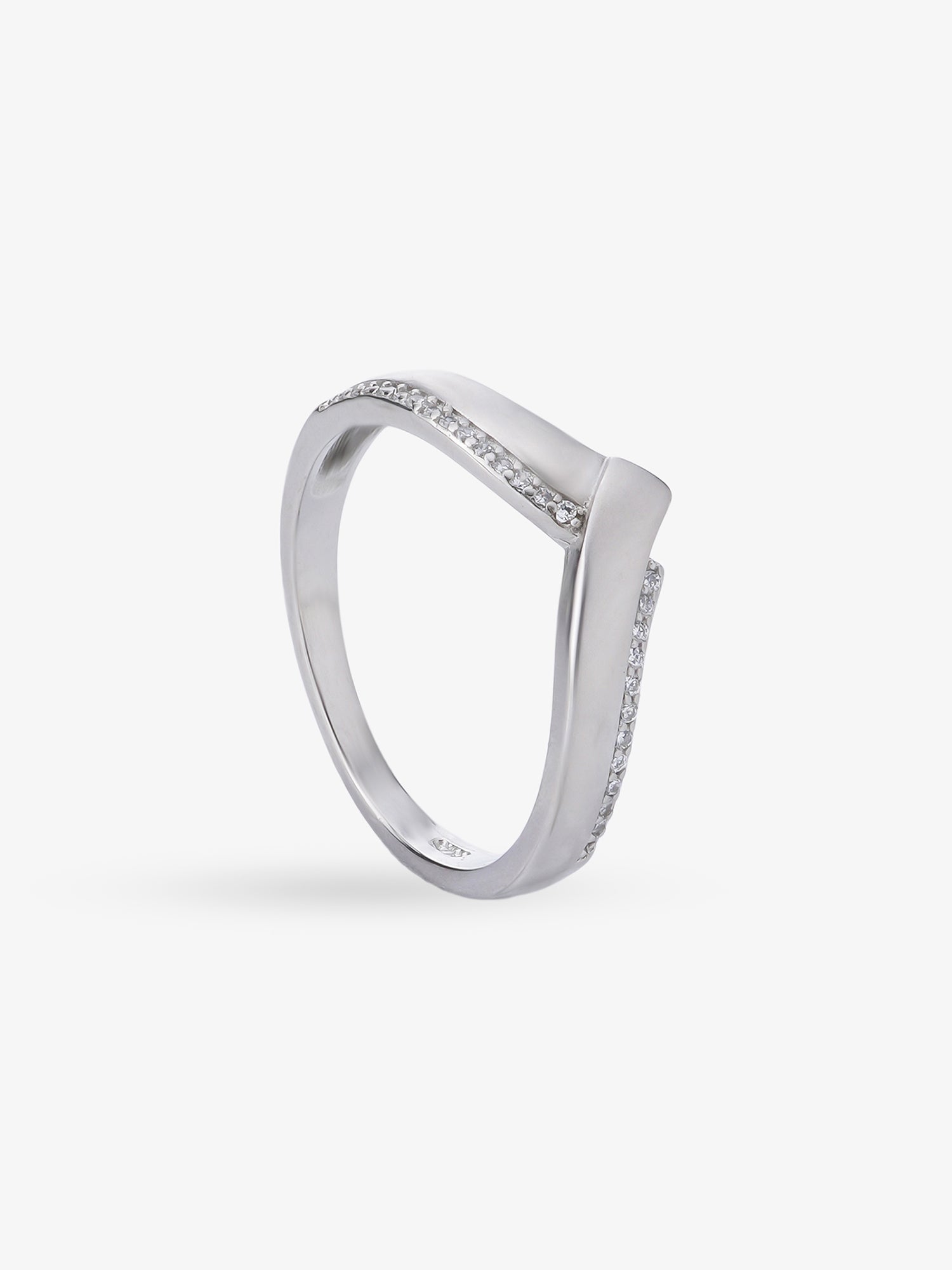 Side profile of SIJA 925 sterling silver Wishbone Men Ring showing polished edges and durable sterling silver construction