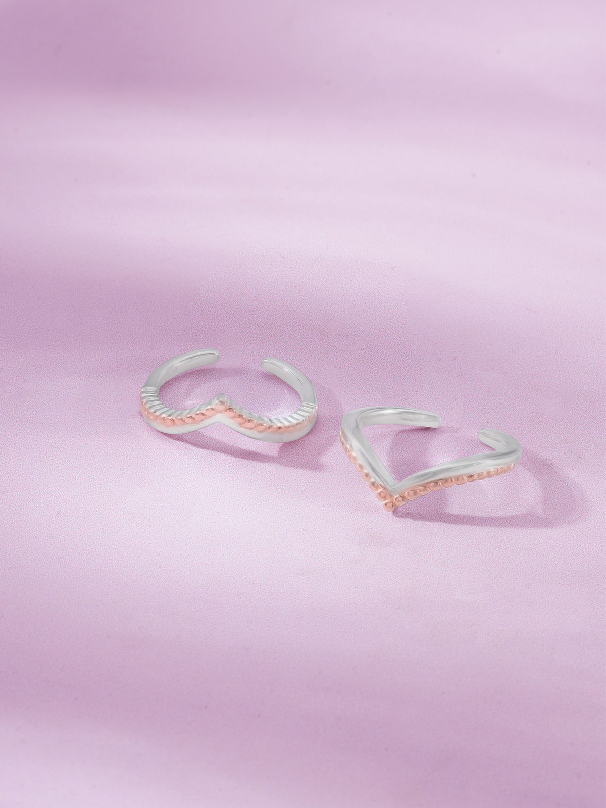 Detailed close up of SIJA 925 Silver Wishbone Toe Ring showing symbolic wishbone design handcrafted in silver