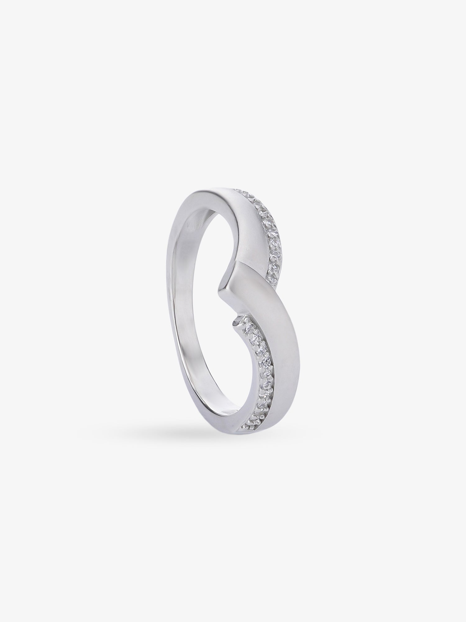 Side profile of SIJA 925 sterling silver Wishbone Women Ring showing polished edges and durable sterling silver construction